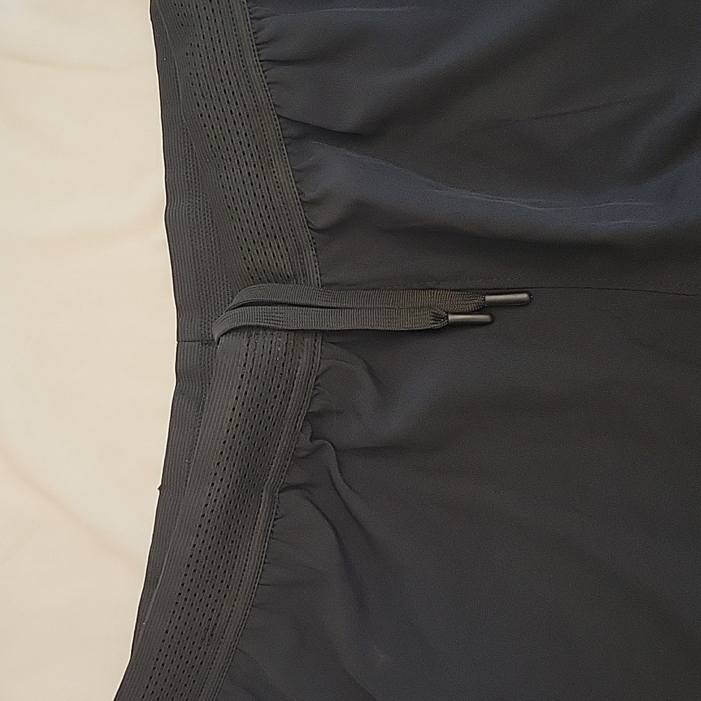 Russell Athletic Men's Shorts - Picture 3 of 6